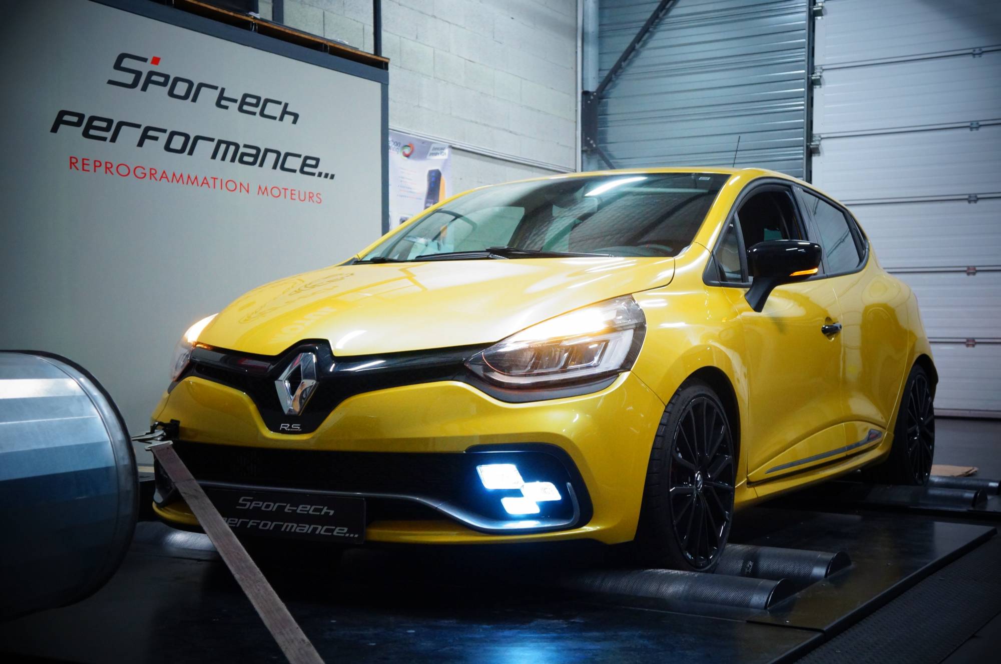 Faire reprogrammer ma Clio 4RS Trophy a l'éthanol près de Lyon 