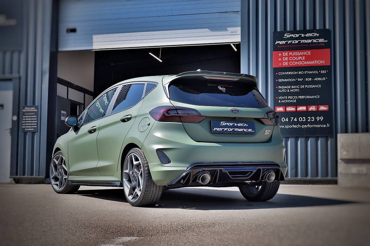 Diffuseur MAXTON DESIGN pour ford fiesta st près de Lyon