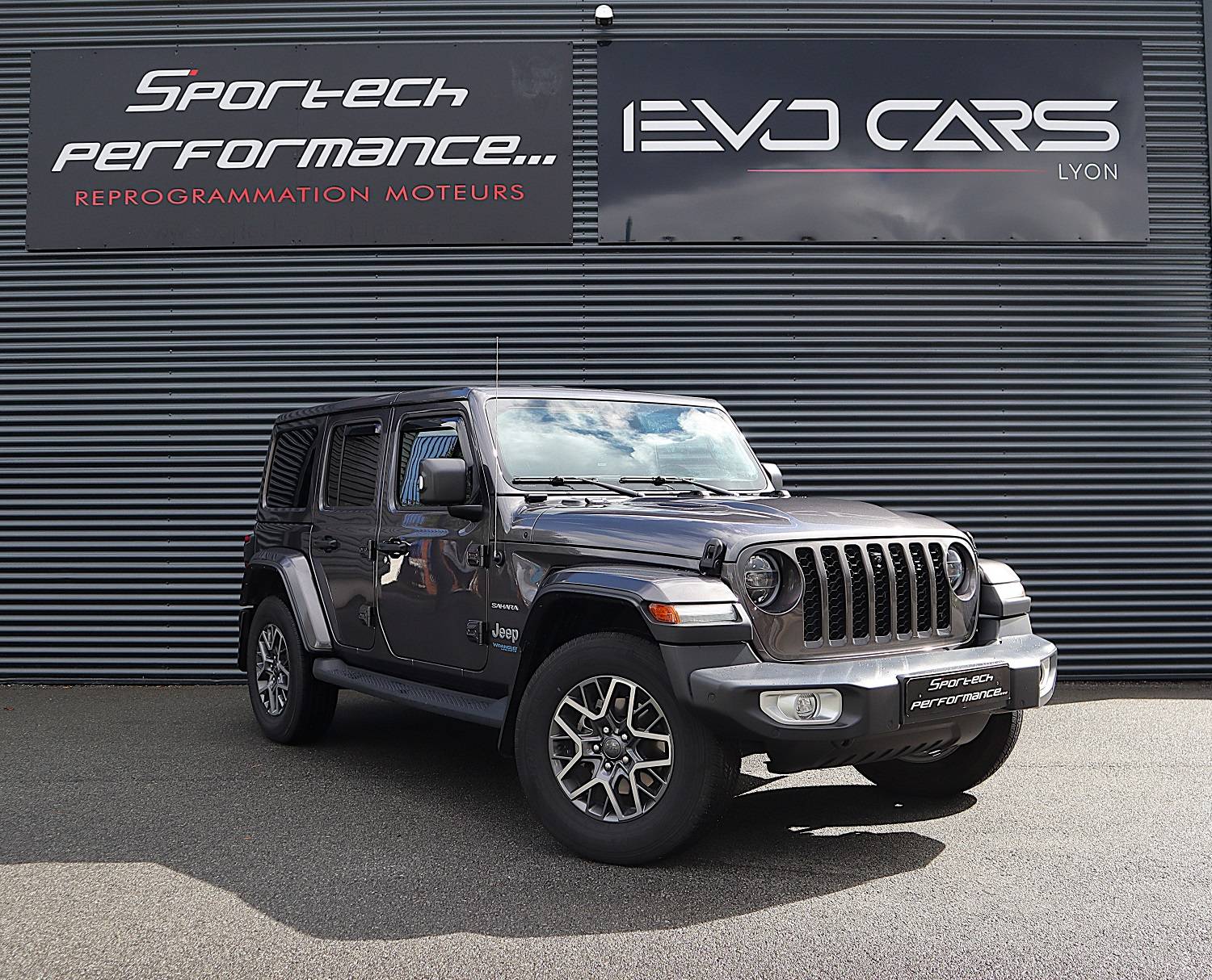 La conversion au biocarburant E85 est disponible pour votre Jeep Wrangler 4Xe à Lyon